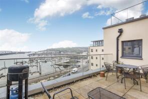 Flat 19, Valencay, West Quay, Newhaven BN9 9GF