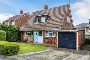 2, St Andrews Way, Limpsfield RH8 0TN