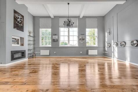 Victorian Heights,
Thackeray Road, SW8