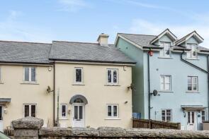 7, Devonshire Row, Yelverton PL20 6QD