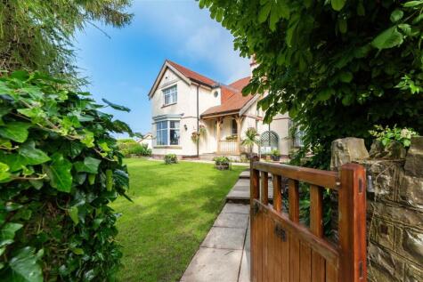 Linden Walk, Prestatyn, Denbighshire LL19 9EE