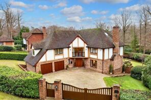 Chase House, Eden Vale, East Grinstead RH19 2LT
