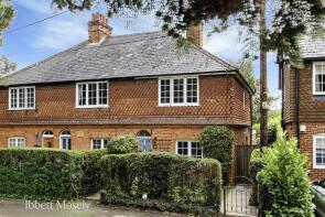 1 Maddox Cottages, Long Mill Lane, Platt, Sevenoaks TN15 8NA