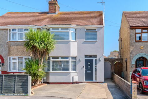 Kimberley Road, Lowestoft, NR33 0UA