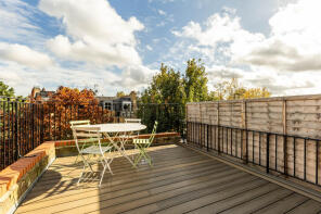 28b, Eardley Crescent, London SW5 9JZ