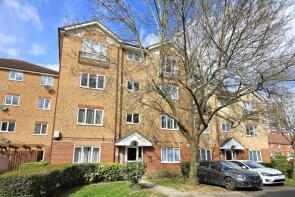 73, Varsity Drive, Twickenham TW1 1AH