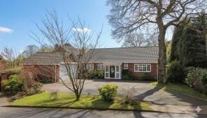 6, Pinfield Drive, Birmingham B45 8XA