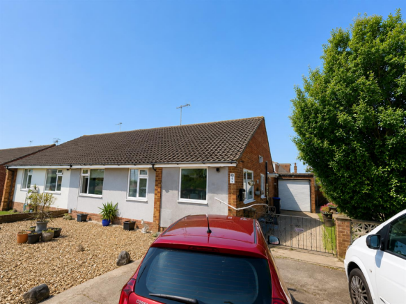 Front garden and Drive.png