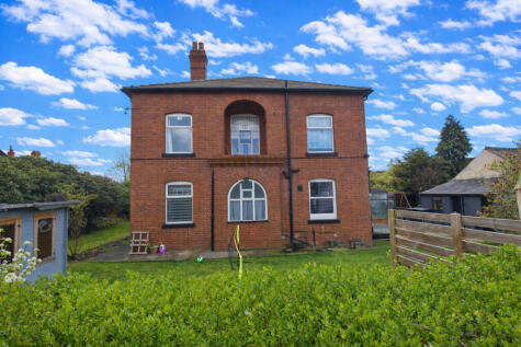 'Roslyn' Brooklyn Avenue, Flixton, M41