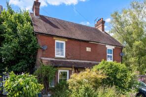 2, Seaford Villas, Bines Road, Horsham RH13 8EQ
