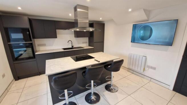 Shared kitchen/Communal areas