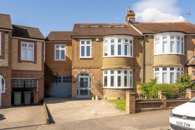 Clivedon Road, E4