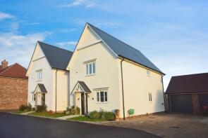 4, Parsonage Court, Colchester CO6 1FU