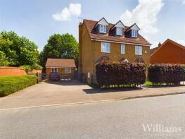 66, Cotswolds Way, Buckingham MK18 2FR