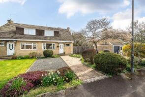 10, Willow Grove, Cirencester GL7 5UU