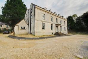 Flat 4, Hillgrove House, Bath Road, Woodchester, Stroud GL5 5NR