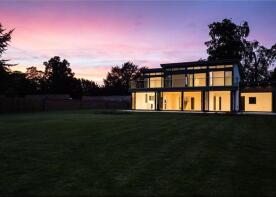 Watersview House, Mongewell Park, Mongewell, Wallingford OX10 8DA