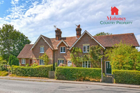 Bodiam, East Sussex TN32