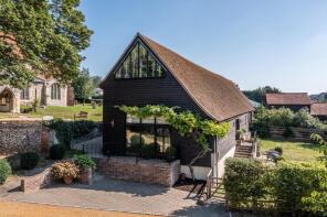 The Long Barn, Church Path, Church Street, Saffron Walden CB11 4JZ