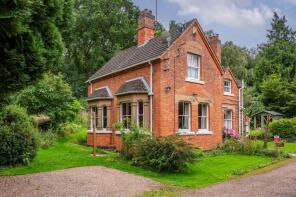 Reservoir House, Eagle Lane, Kettering NN14 1PR