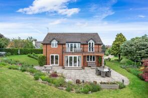 Threshers Way, Mill Bank, Pershore WR10 2QA