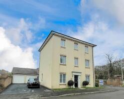 12, Parc Y Garreg, Mynyddygarreg, Kidwelly SA17 4PU