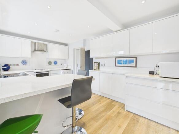 Kitchen/Breakfast Room