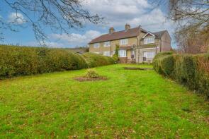 Pond Nar, Chidden Lane, Hambledon PO7 4TD