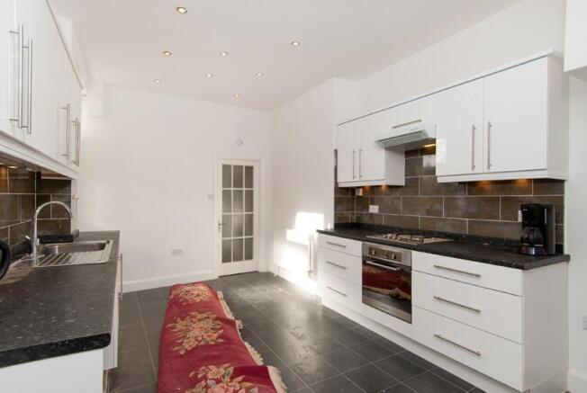 Honeybourne Road 5 GF Kitchen low_ (11).jpg