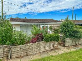 86, Norman Way, Clacton-on-sea CO16 8LX
