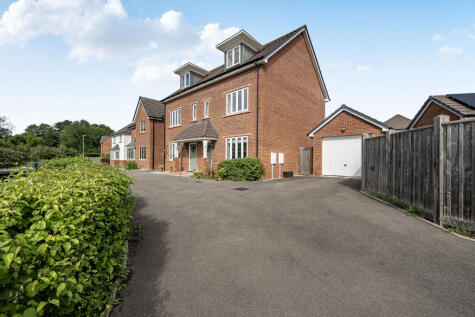 Lynbrook Close, Worcester, WR2