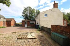 Pear Tree Farm, Rasen Lane, Faldingworth, Market Rasen LN8 3SD