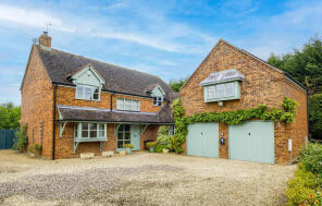 Greenfields, Lower End, Pershore WR10 3DU
