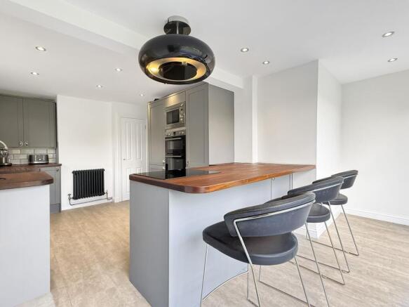 Kitchen 4.jpeg