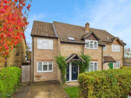 16, Carrington Crescent, Tadley RG26 4XE