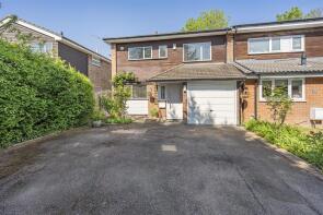 18, Pine Grove, Bricket Wood AL2 3SS