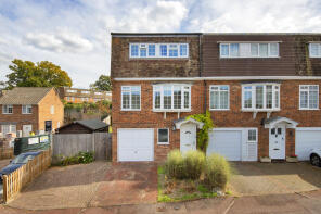 17, Clarendon Way, Tunbridge Wells TN2 5LD
