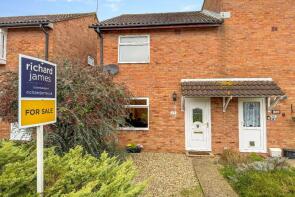17, Fleetwood Court, Freshbrook, Swindon SN5 8QE