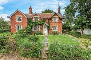1, White Post Cottages, Pootings Road, Four Elms TN8 6PJ