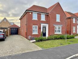 16, Birkdale Rise, Chelmsford CM3 2JT