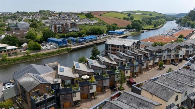 A08 - 31 Baltic Way Totnes - 250514.jpg