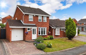 4, Royal Close, Brierley Hill DY5 3HW