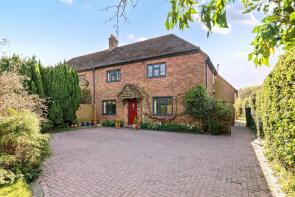 1, Woodrow Farm Cottages, Wood Row, Wigginton, Tring HP23 6HT