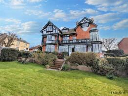 Flat 5, Sandlands, Steyne Road, Seaview PO34 5BH