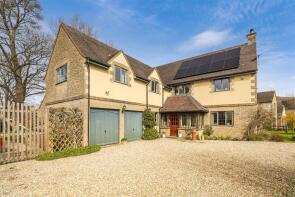 6, Shepherds Well, Rodborough Common, Stroud GL5 5DD