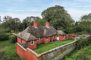 Holly Tree Cottage, Fring Road, Hunstanton PE36 5LT