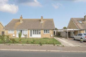 19, Elm Close, Bracklesham Bay, Chichester PO20 8HY