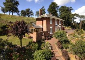 Cranmere Bank House, Bog Cottages To Stableford B4176 Junction, Bridgnorth WV15 5LP