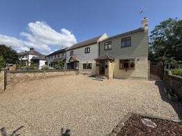 3, Duval Cottages, Meesons Lane, Grays RM17 5HR