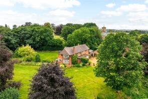 Lodge End, Ashbrook Lane, Hitchin SG4 7PB